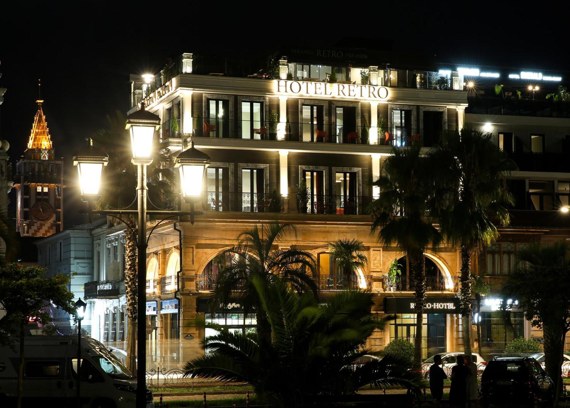 Hotel Retro บาทูมิ ภายนอก รูปภาพ