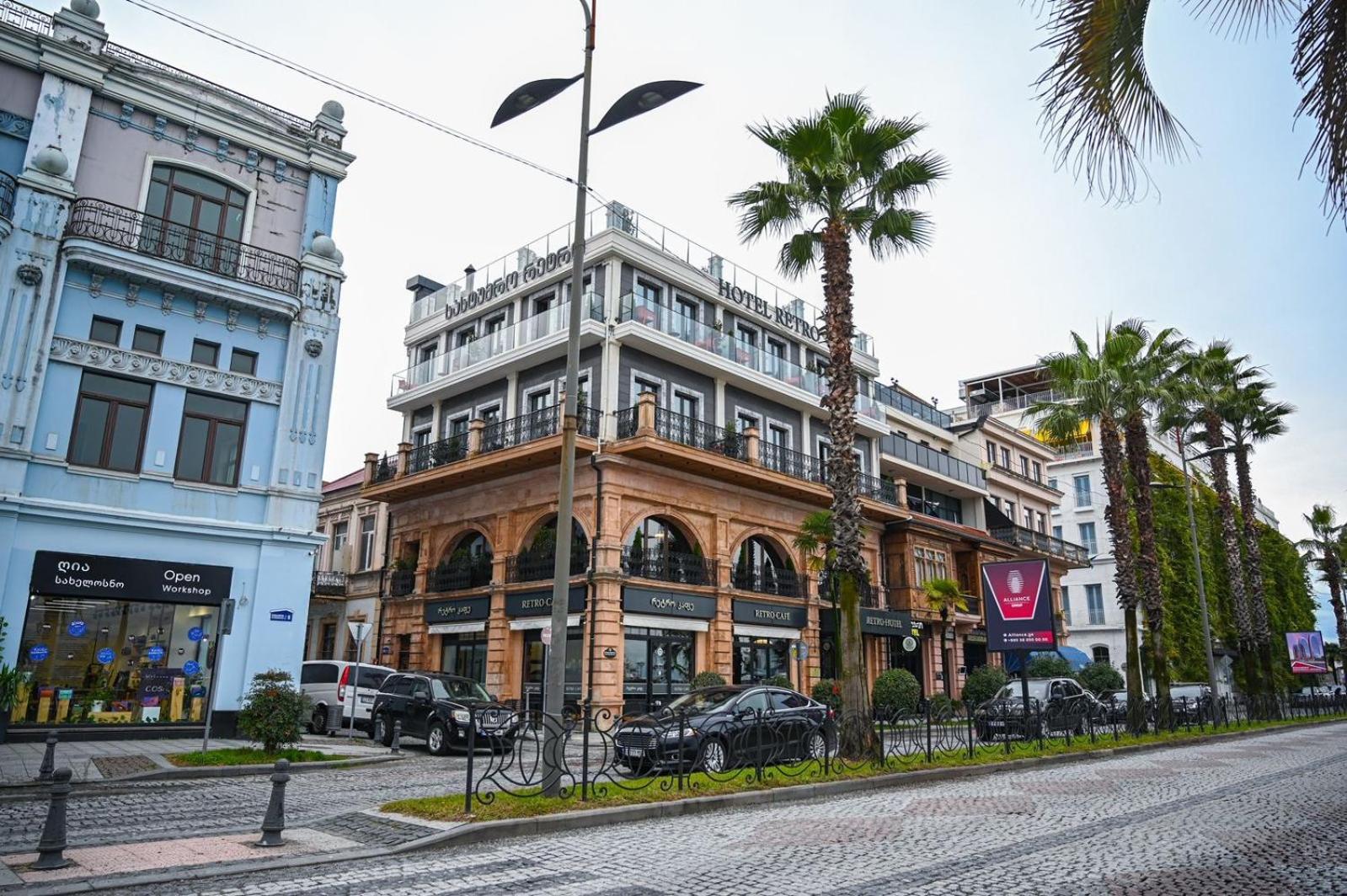 Hotel Retro บาทูมิ ภายนอก รูปภาพ